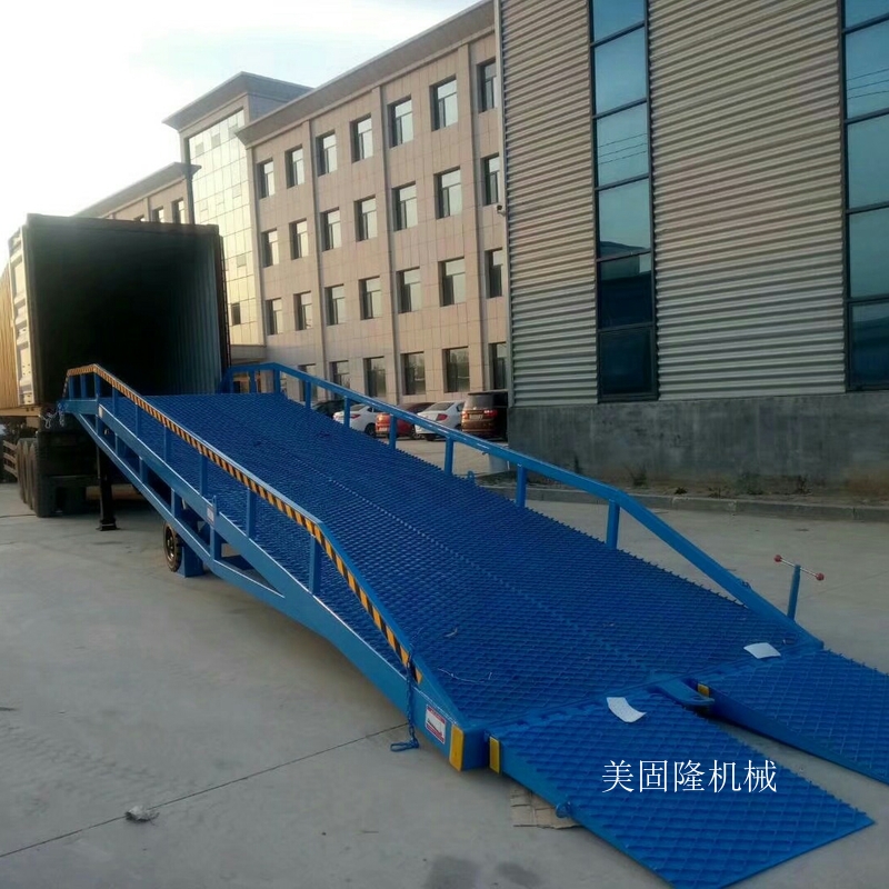 信阳移动式液压登车桥厂家