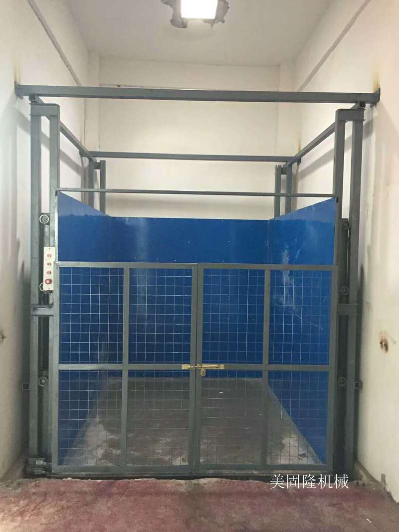 信阳导轨式升降货梯价格