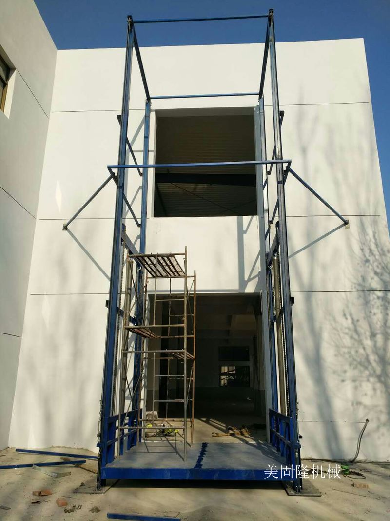 信阳仓库专用导轨式升降货梯价格