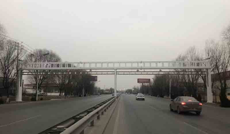 信阳公路限高杆